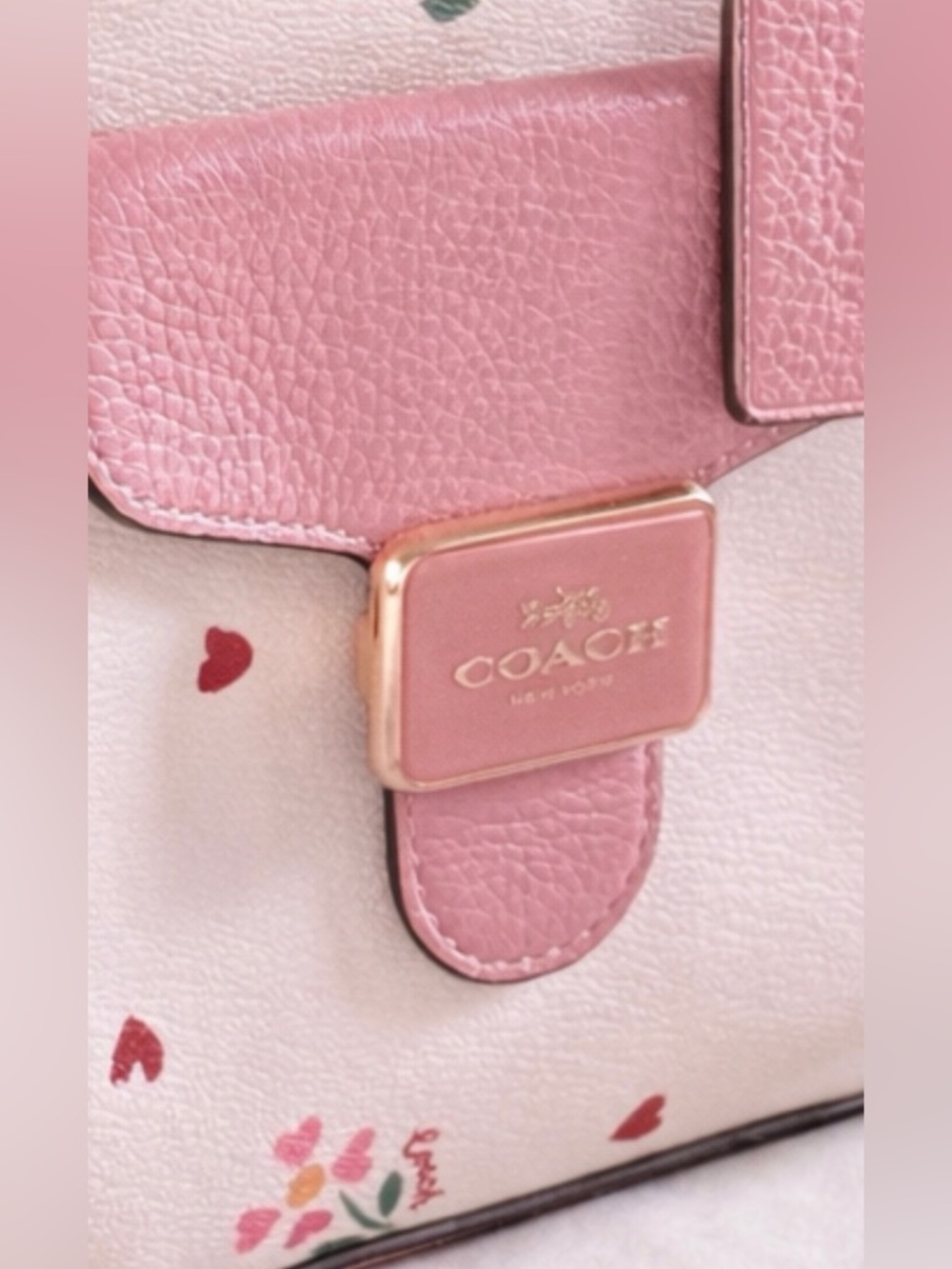 Rare & Beautiful Coach Mini Bag β¨π©·π©·π©·π©·π©·mini size βββ - Picture 5 of 16